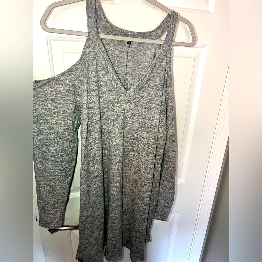 Charlotte Russe Plus Size Cold Shoulder Heather Gray Sweater Dress Size 2X
